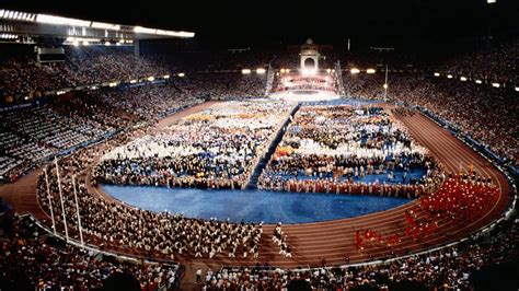 I Giochi Olimpici di Barcellona del 1992: Uno Spettacolo Indimenticabile di Sport e Rinascita Nazionale